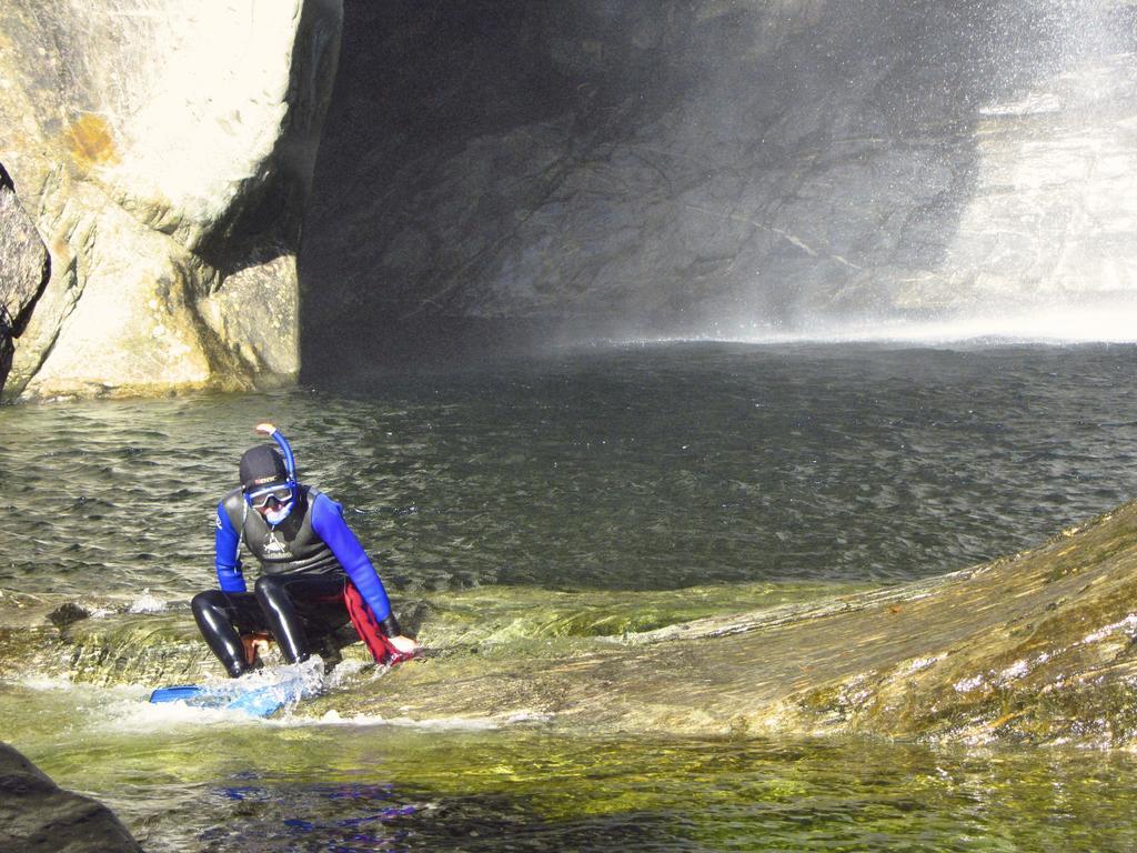 Ostello Baracca Backpacker Aurigeno Esterno foto